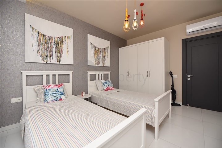 Garden duplex in one of the best complexes in Kargicak district