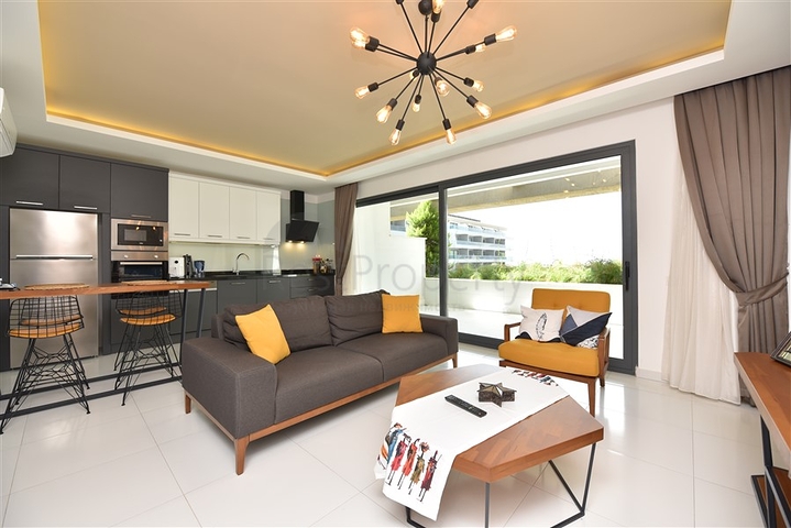 Garden duplex in one of the best complexes in Kargicak district