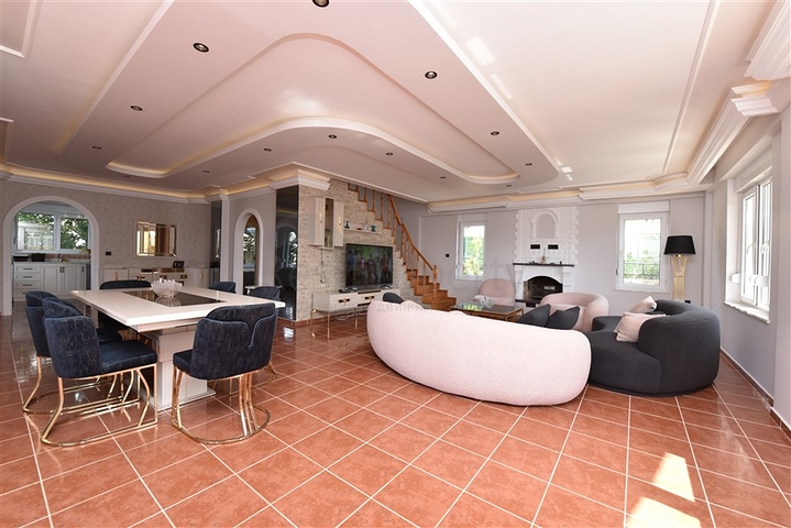 Villa with sea view in Kargicak area