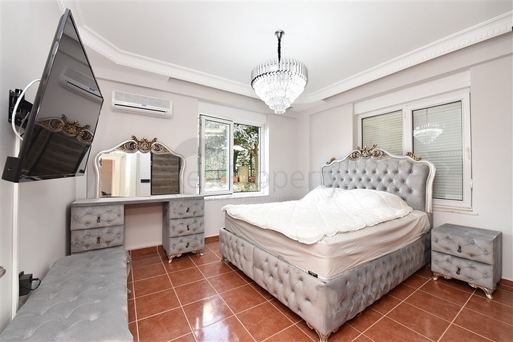 Villa with sea view in Kargicak area