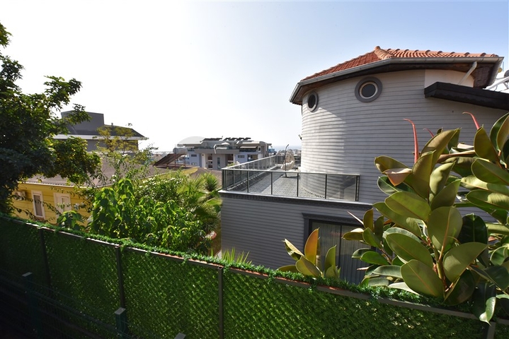 Villa with sea view in Kargicak area