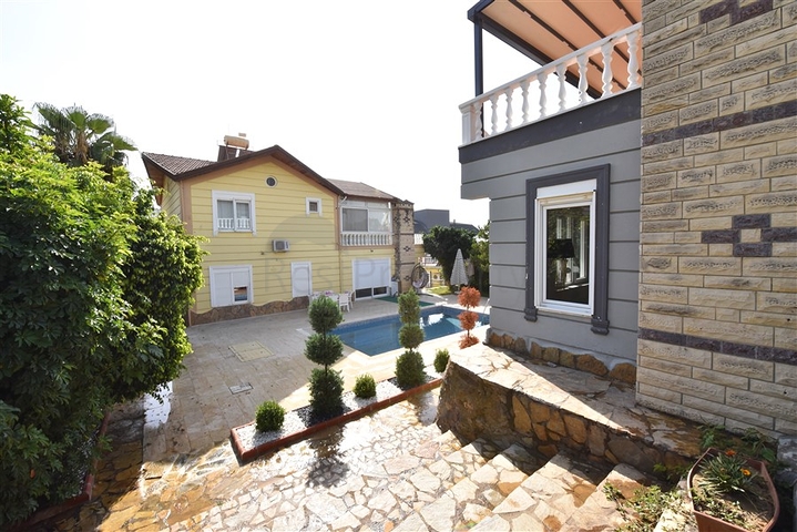 Villa with sea view in Kargicak area