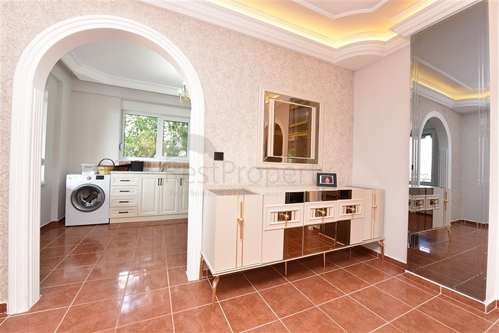 Villa with sea view in Kargicak area