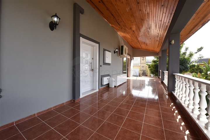 Villa with sea view in Kargicak area