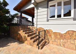 Villa with sea view in Kargicak area