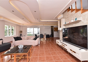 Villa with sea view in Kargicak area