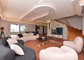 Villa with sea view in Kargicak area