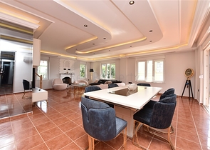 Villa with sea view in Kargicak area