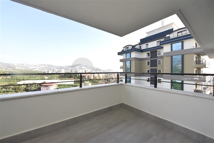 2+1 apartments in an elite residential complex in Mahmutlar