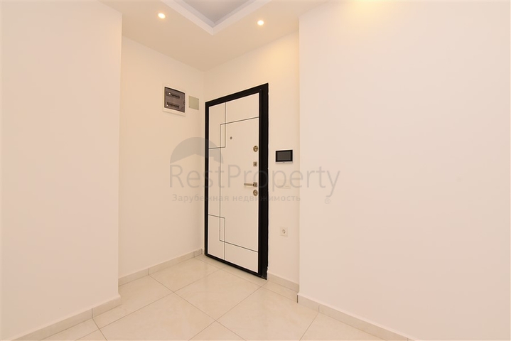 2+1 apartments in an elite residential complex in Mahmutlar