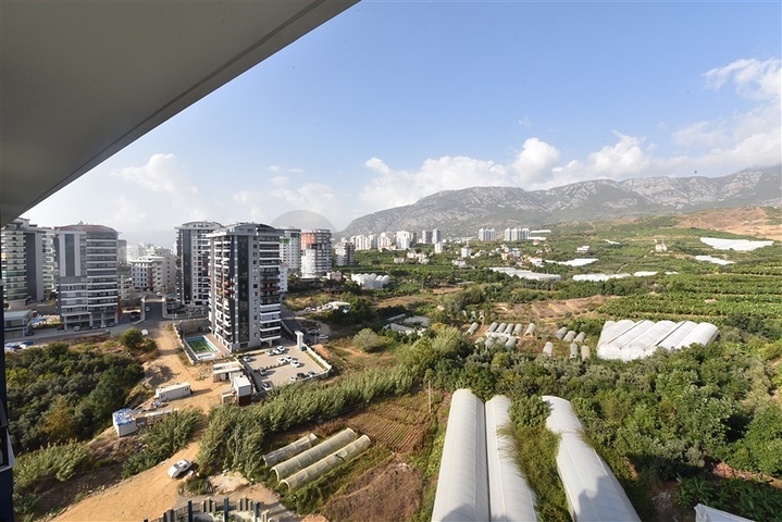 2+1 apartments in an elite residential complex in Mahmutlar