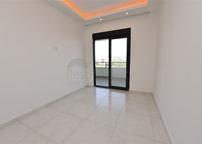 2+1 apartments in an elite residential complex in Mahmutlar