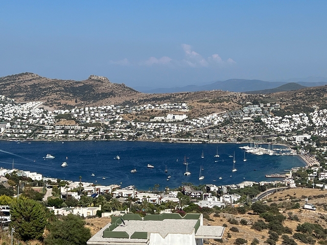 A project of residences with panoramic sea and mountain views in the Gunduan area