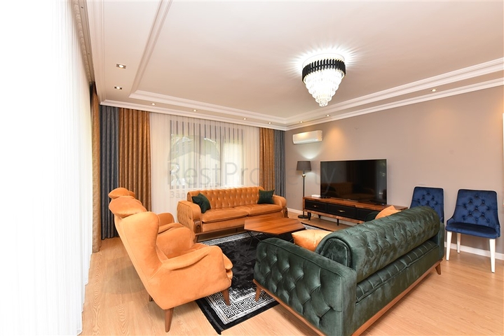 3+1 apartment with separate kitchen in the center of Alanya