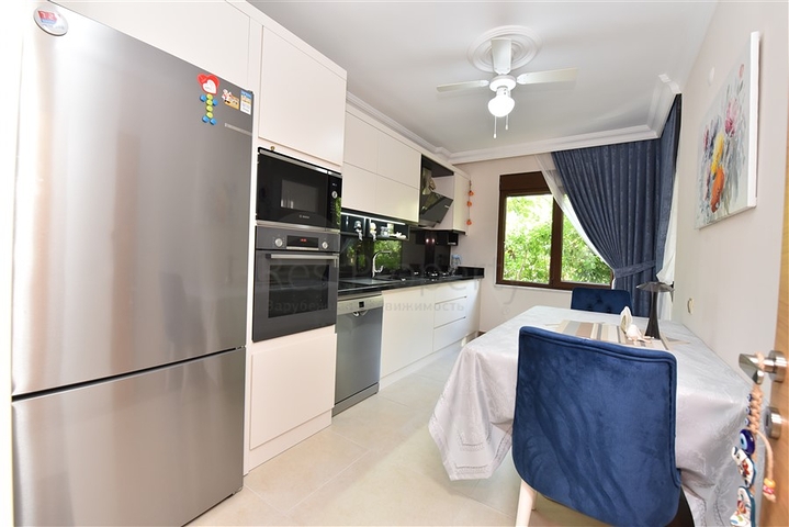 3+1 apartment with separate kitchen in the center of Alanya