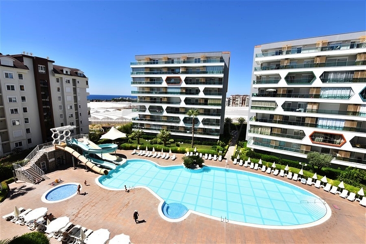 1+1 apartment in a complex with hotel infrastructure in Avsallar district