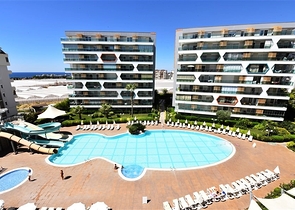 1+1 apartment in a complex with hotel infrastructure in Avsallar district