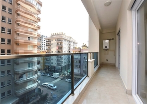 Well managed complex - 2 bedroom apt - in Mahmutlar / Alanya 