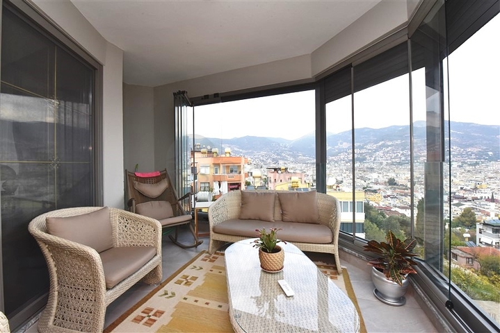 3+1 penthouse for sale in Alanya fortress