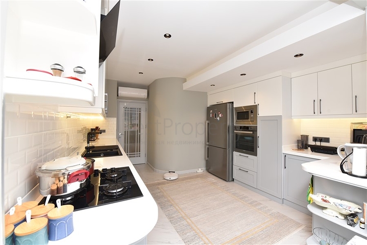 3+1 penthouse for sale in Alanya fortress