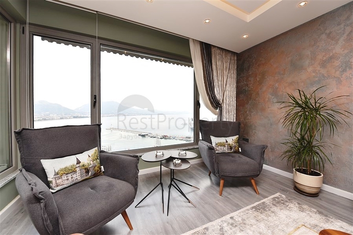 3+1 penthouse for sale in Alanya fortress
