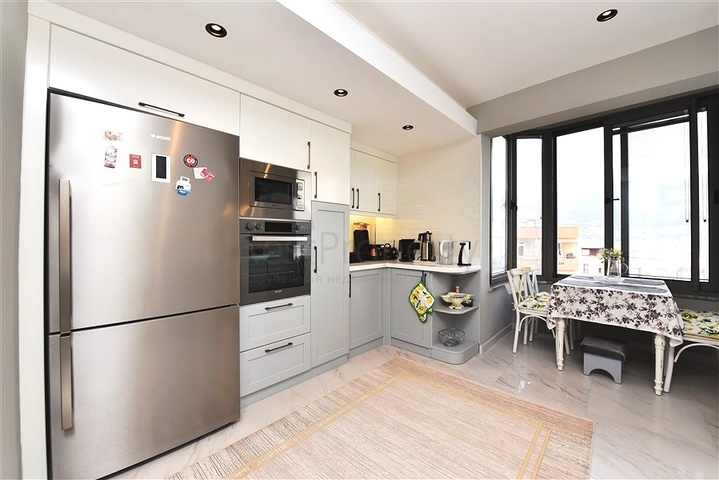 3+1 penthouse for sale in Alanya fortress