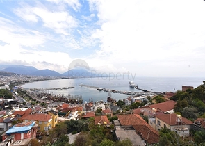 3+1 penthouse for sale in Alanya fortress