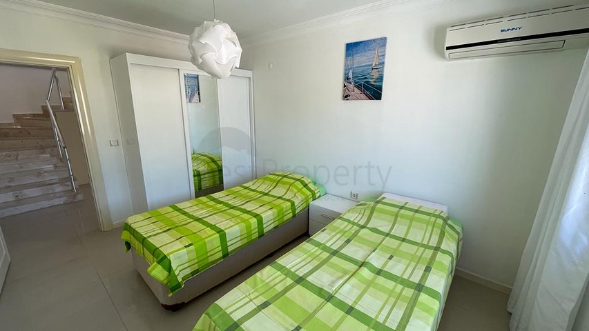 Sea view -3 bedroom Duplex -Mahmutlar / Alanya 