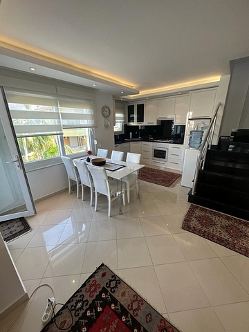 Fully Furnished - Ideal Location - 3 bedroom Penthouse - Oba District / Alanya 