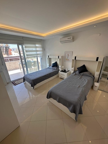 Fully Furnished - Ideal Location - 3 bedroom Penthouse - Oba District / Alanya 