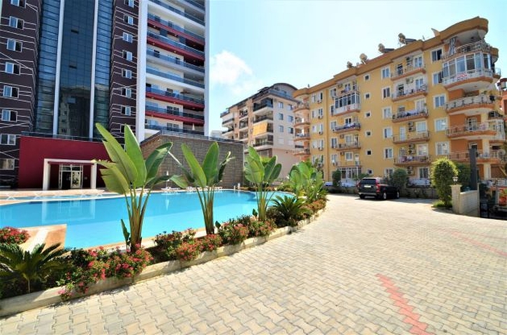Large 1+1 apt - furnished - prime location - In Mahmutlar / Alanya 