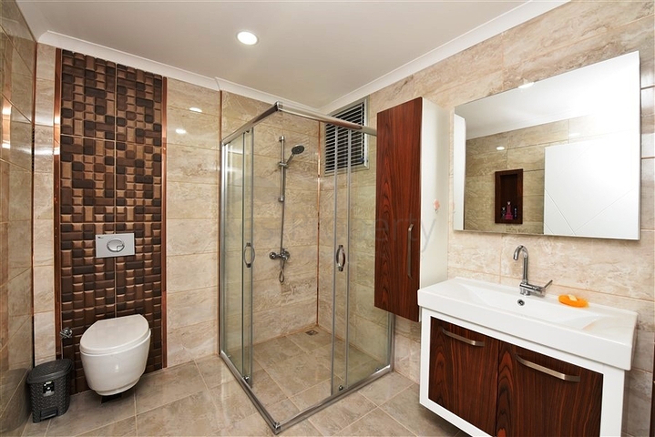 Large 1+1 apt - furnished - prime location - In Mahmutlar / Alanya 