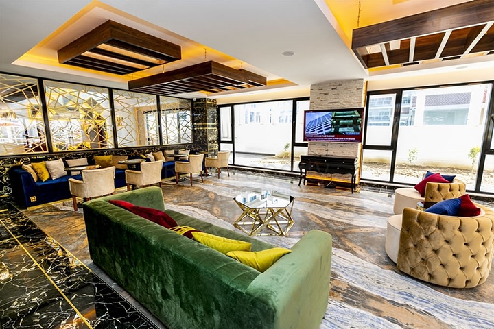 Luxury 2+1 apartment in the most popular complex of Mahmutlar district