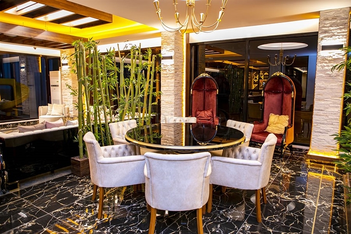 Luxury 2+1 apartment in the most popular complex of Mahmutlar district