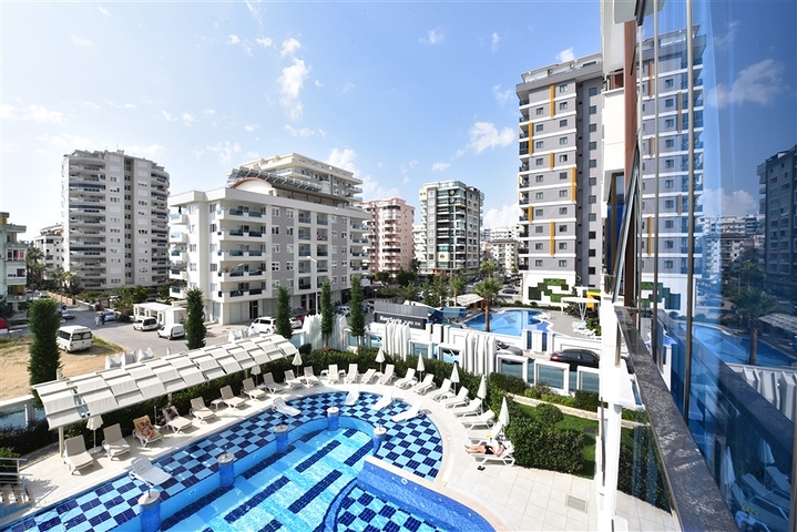 Luxury 2+1 apartment in the most popular complex of Mahmutlar district