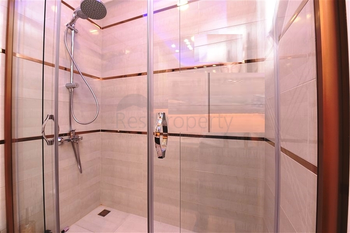 Luxury 2+1 apartment in the most popular complex of Mahmutlar district