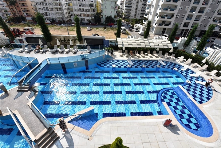 Luxury 2+1 apartment in the most popular complex of Mahmutlar district