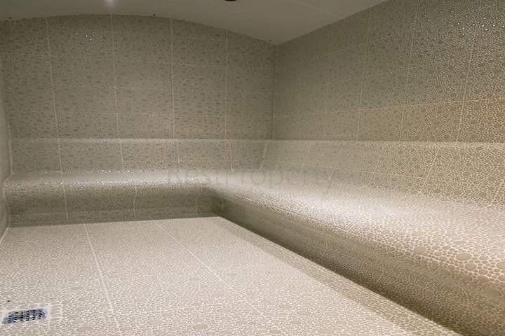 Luxury 2+1 apartment in the most popular complex of Mahmutlar district