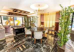 Luxury 2+1 apartment in the most popular complex of Mahmutlar district