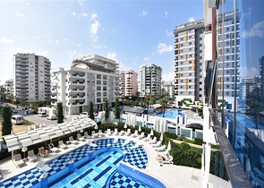 Luxury 2+1 apartment in the most popular complex of Mahmutlar district