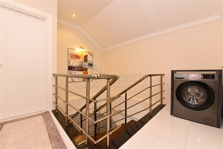 Furnished penthouse in the European area of Oba