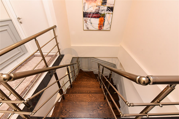 Furnished penthouse in the European area of Oba