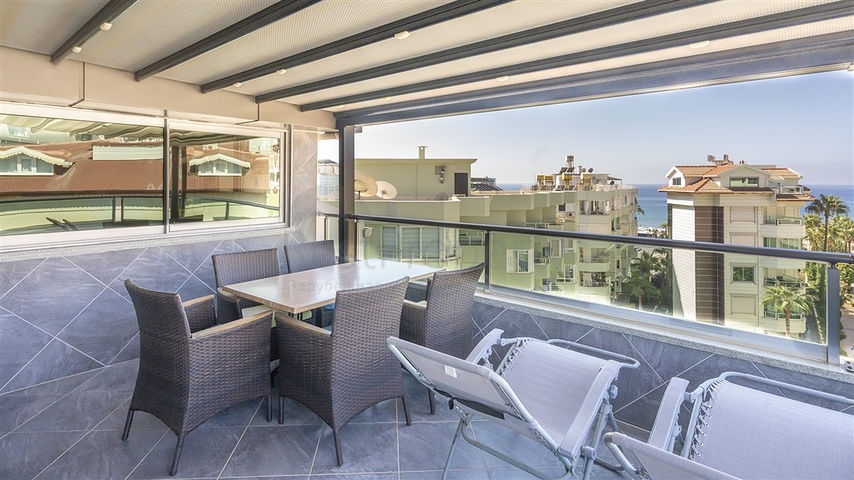 Apartment 4+1 on the first line with the possibility of obtaining citizenship 