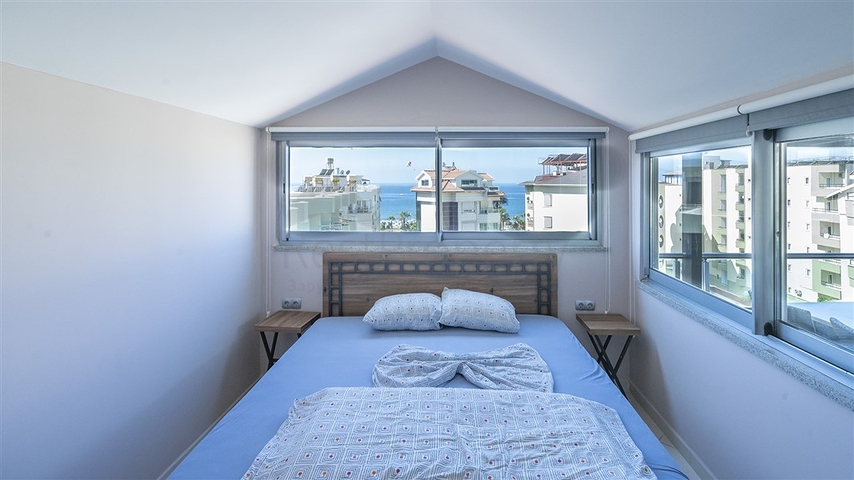 Apartment 4+1 on the first line with the possibility of obtaining citizenship 