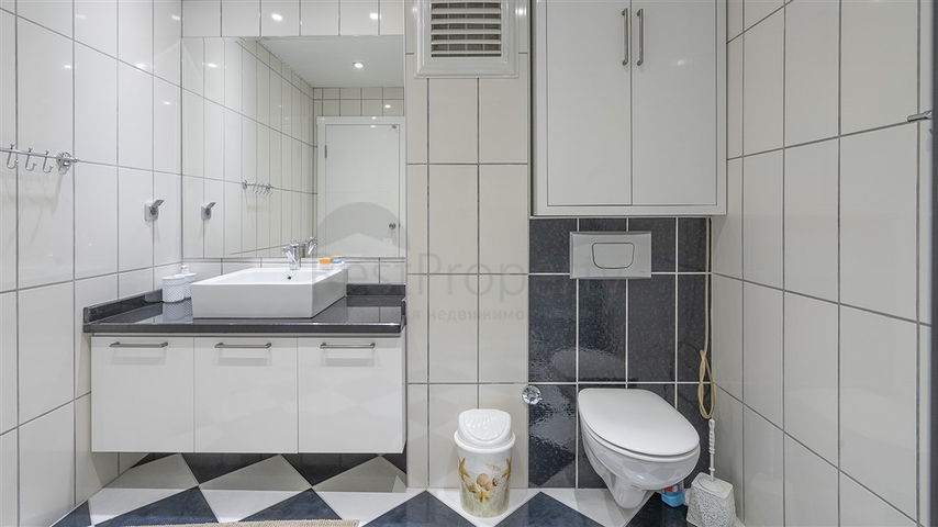 Apartment 4+1 on the first line with the possibility of obtaining citizenship 