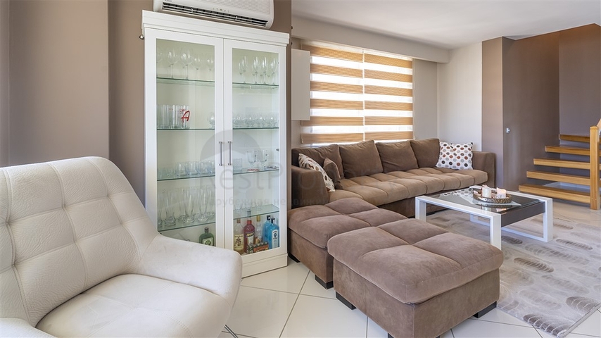 Apartment 4+1 on the first line with the possibility of obtaining citizenship 