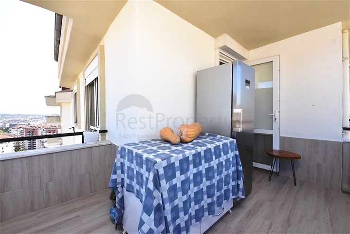 4+1 penthouse with an open view of the sea and the Alanya fortress
