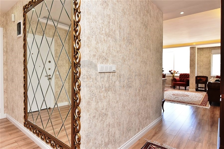 4+1 penthouse with an open view of the sea and the Alanya fortress