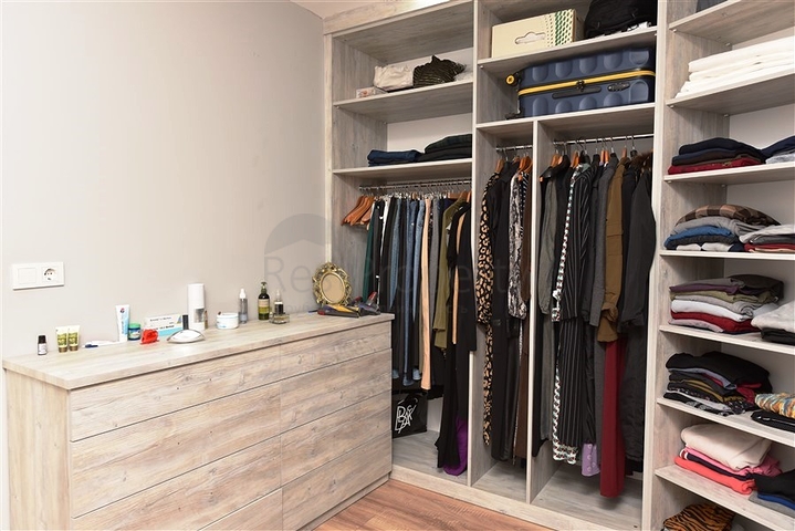 4+1 penthouse with an open view of the sea and the Alanya fortress