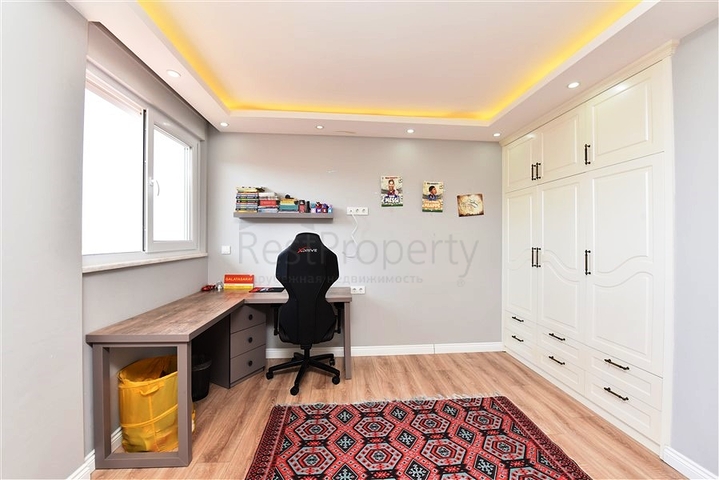 4+1 penthouse with an open view of the sea and the Alanya fortress